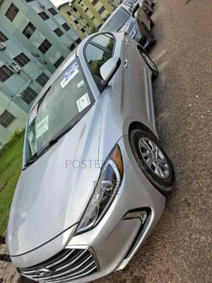 Hyundai Elantra SE 2018 Silver