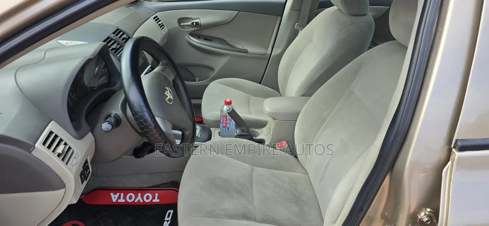 Toyota Corolla LE 4dr Sedan (1.8L 4cyl 4A) 2010 Gold