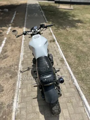 Honda CB 2002 White