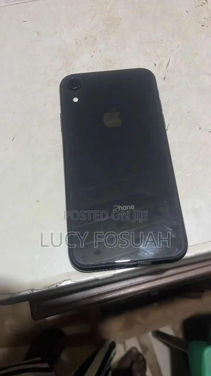 Apple iPhone XR 64 GB Black
