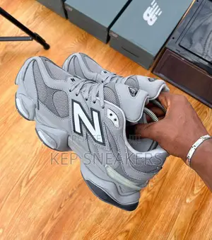 New Balance 9060 Chunky Grey