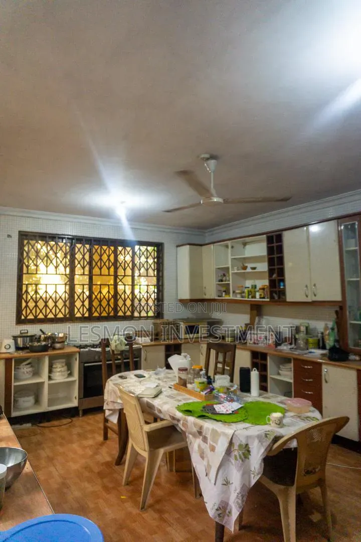 3bdrm House in Lesmon Investment, Community 25 for rent