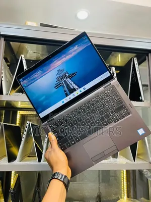 Laptop Dell Latitude 5300 2-in-1 8GB Intel Core i5 SSD 256GB