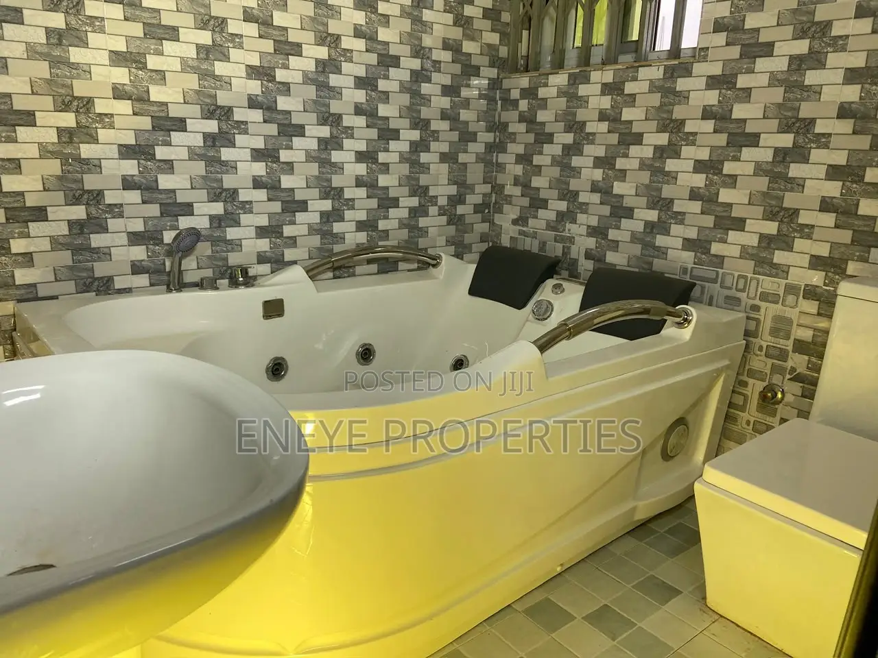 2Bedrooms Daily Stay Short Let Apartment, 550 a Day