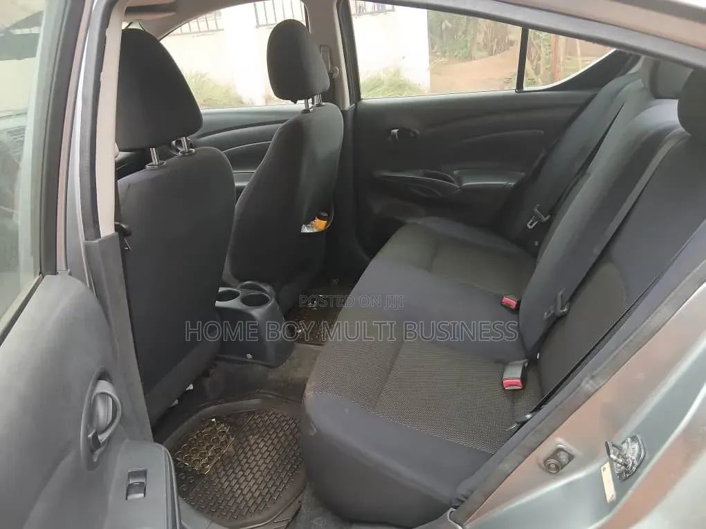 Nissan Versa 1.6 S Sedan 2012 Gray