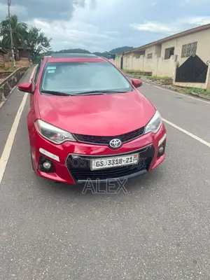 Toyota Corolla S 4dr Sedan (1.8L 4cyl CVT) 2016 Red
