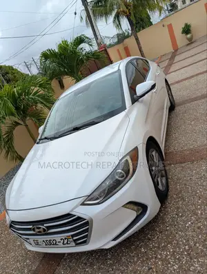Hyundai Elantra SEL 2018 White