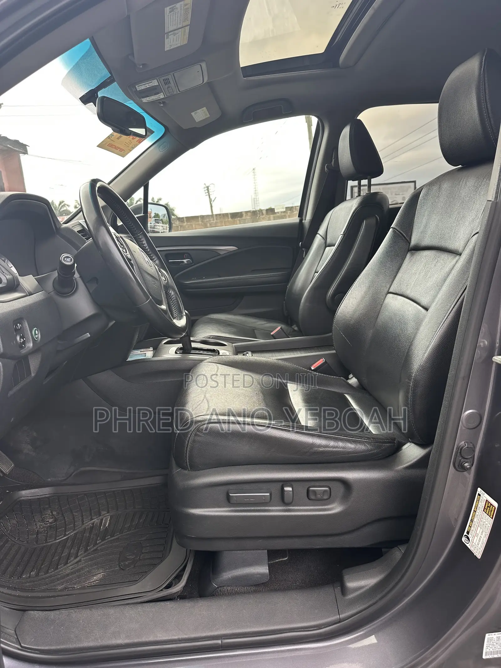 Honda Pilot Touring AWD 2018 Gray
