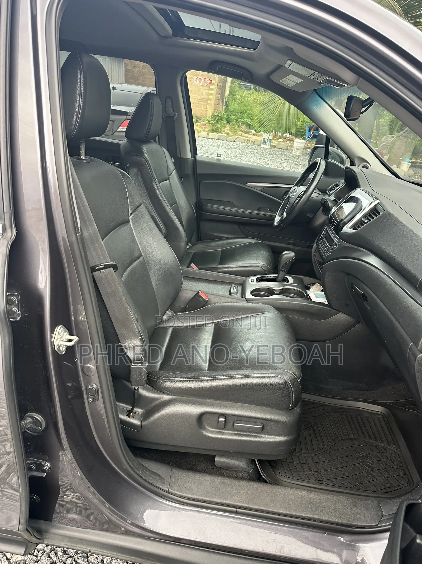 Honda Pilot Touring AWD 2018 Gray