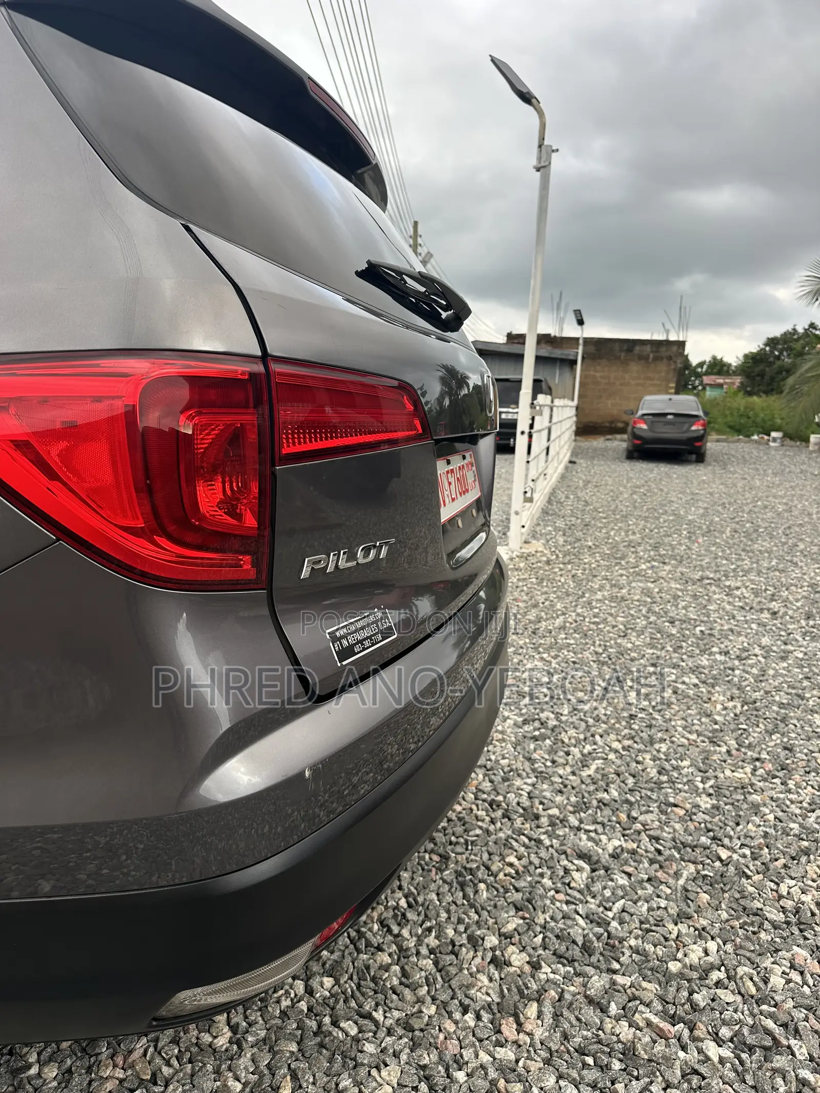 Honda Pilot Touring AWD 2018 Gray