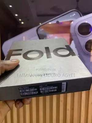 New Samsung Galaxy Z Fold4 256 GB Black