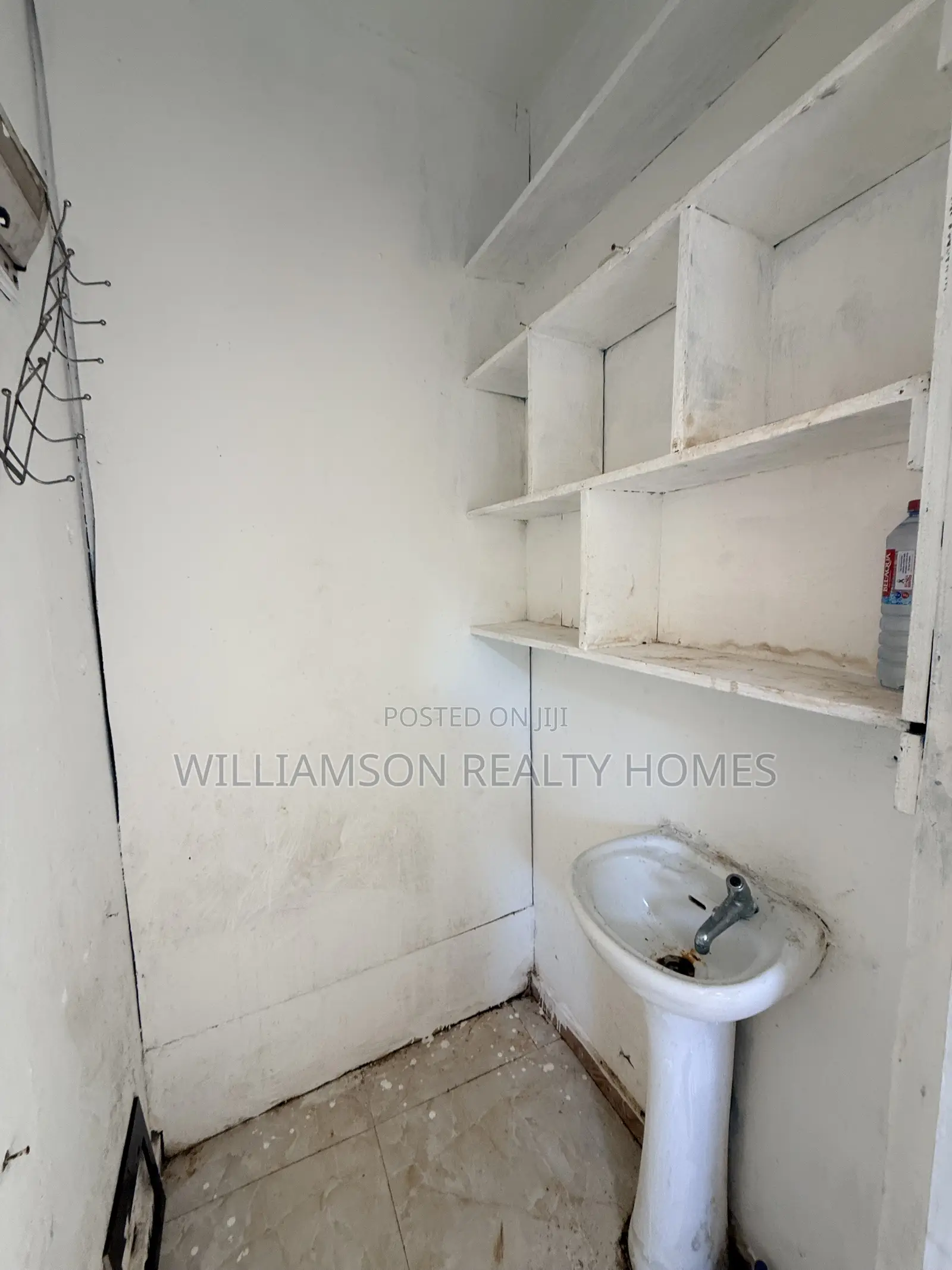 1bdrm Apartment in Coastal Estate Area, Spintex for rent
