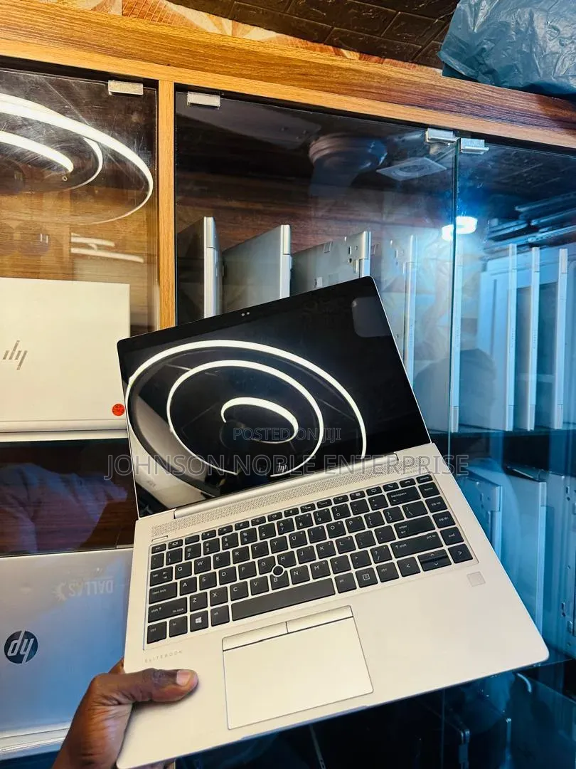 Laptop HP EliteBook 745 G6 8GB AMD Ryzen 5 SSD 256GB