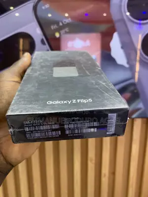 New Samsung Galaxy Z Flip5 256 GB Black