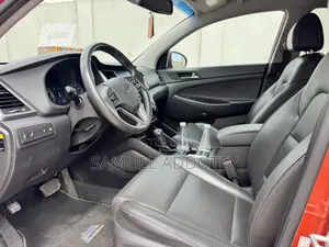 Hyundai Tucson 2017 Red
