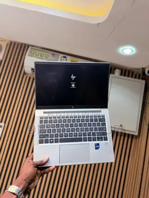 Laptop HP EliteBook 630 G10 16GB Intel Core i5 SSD 256GB