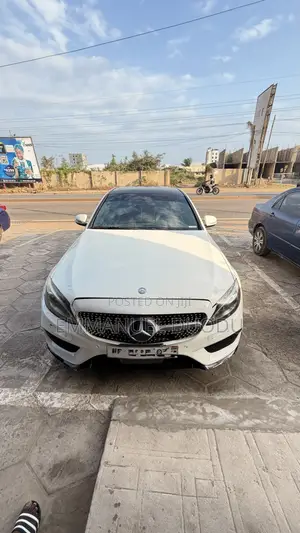 Mercedes-Benz C400 4Matic AWD Sedan (3.0L V6 7A) 2015 White