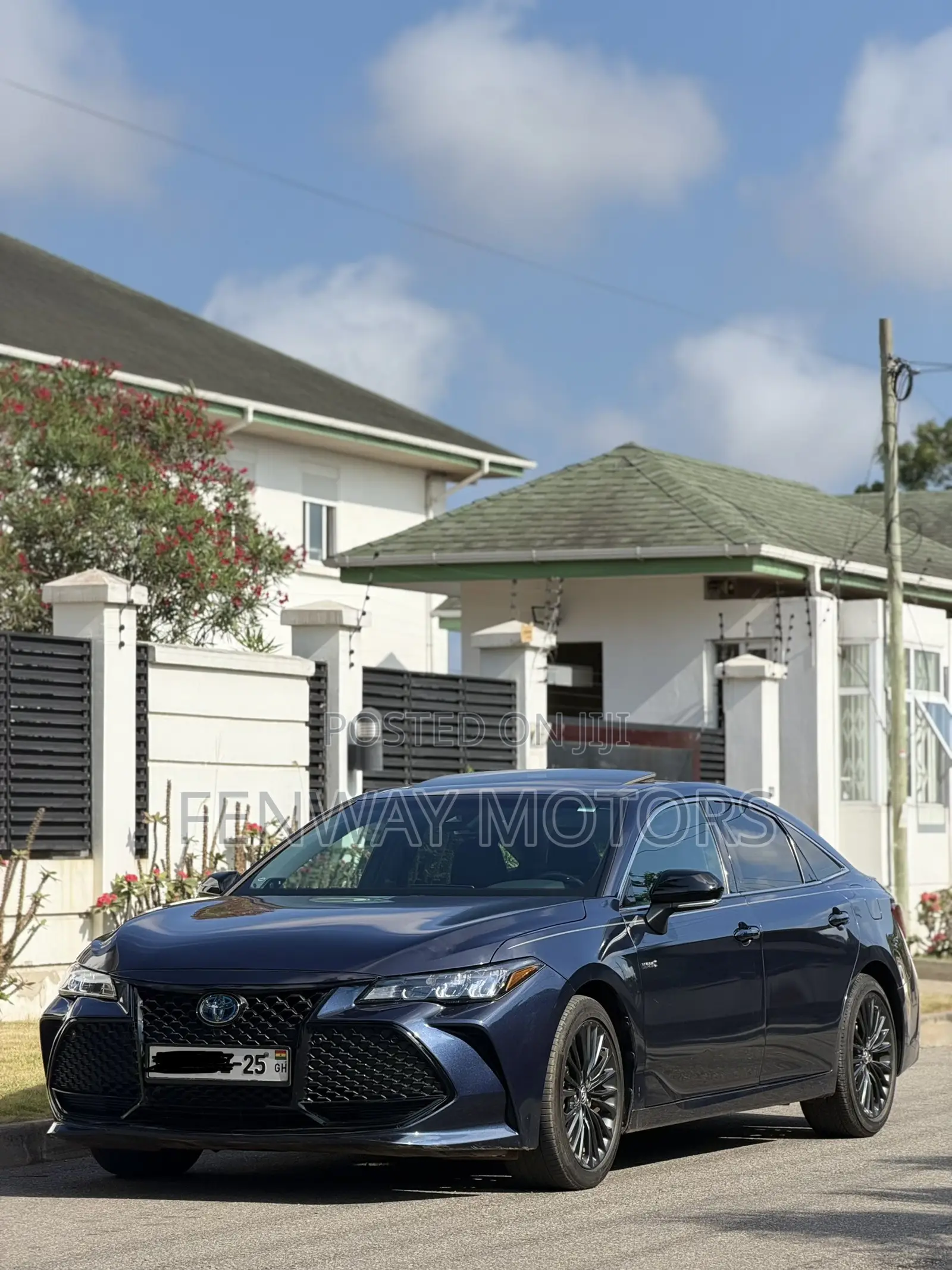 Toyota Avalon XSE FWD Sedan (3.5L V6 8A) 2019 Blue
