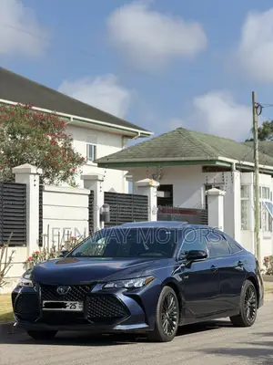 Toyota Avalon XSE FWD Sedan (3.5L V6 8A) 2019 Blue