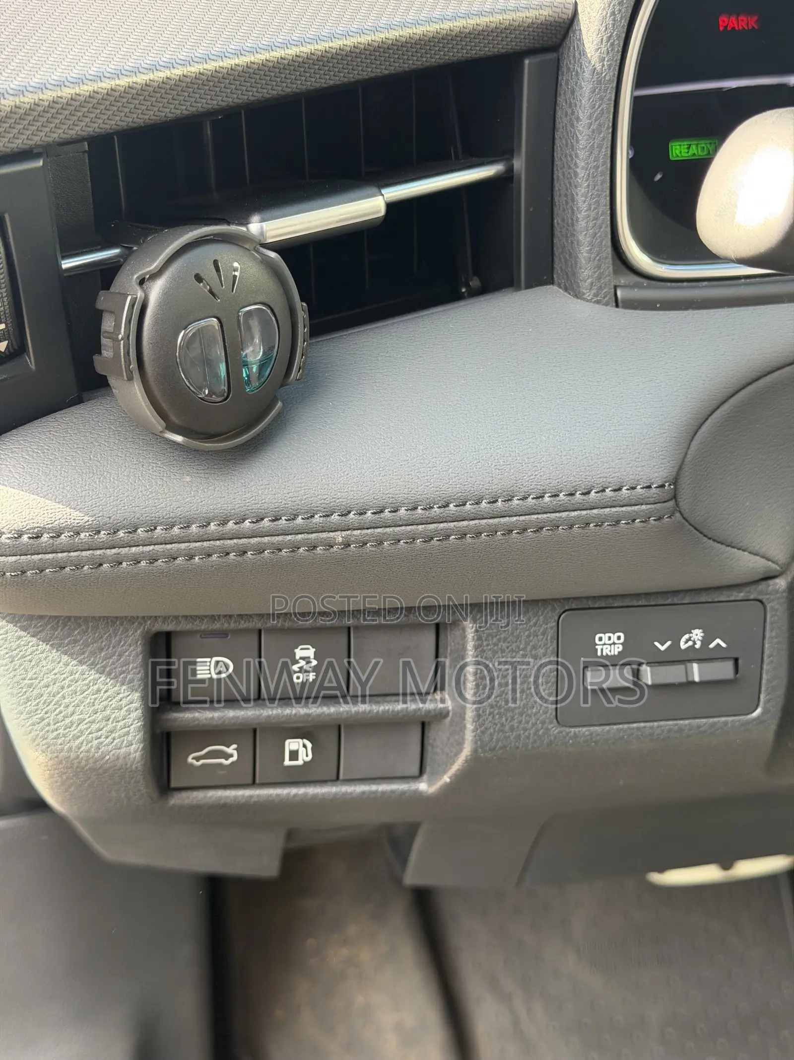 Toyota Avalon XSE FWD Sedan (3.5L V6 8A) 2019 Blue