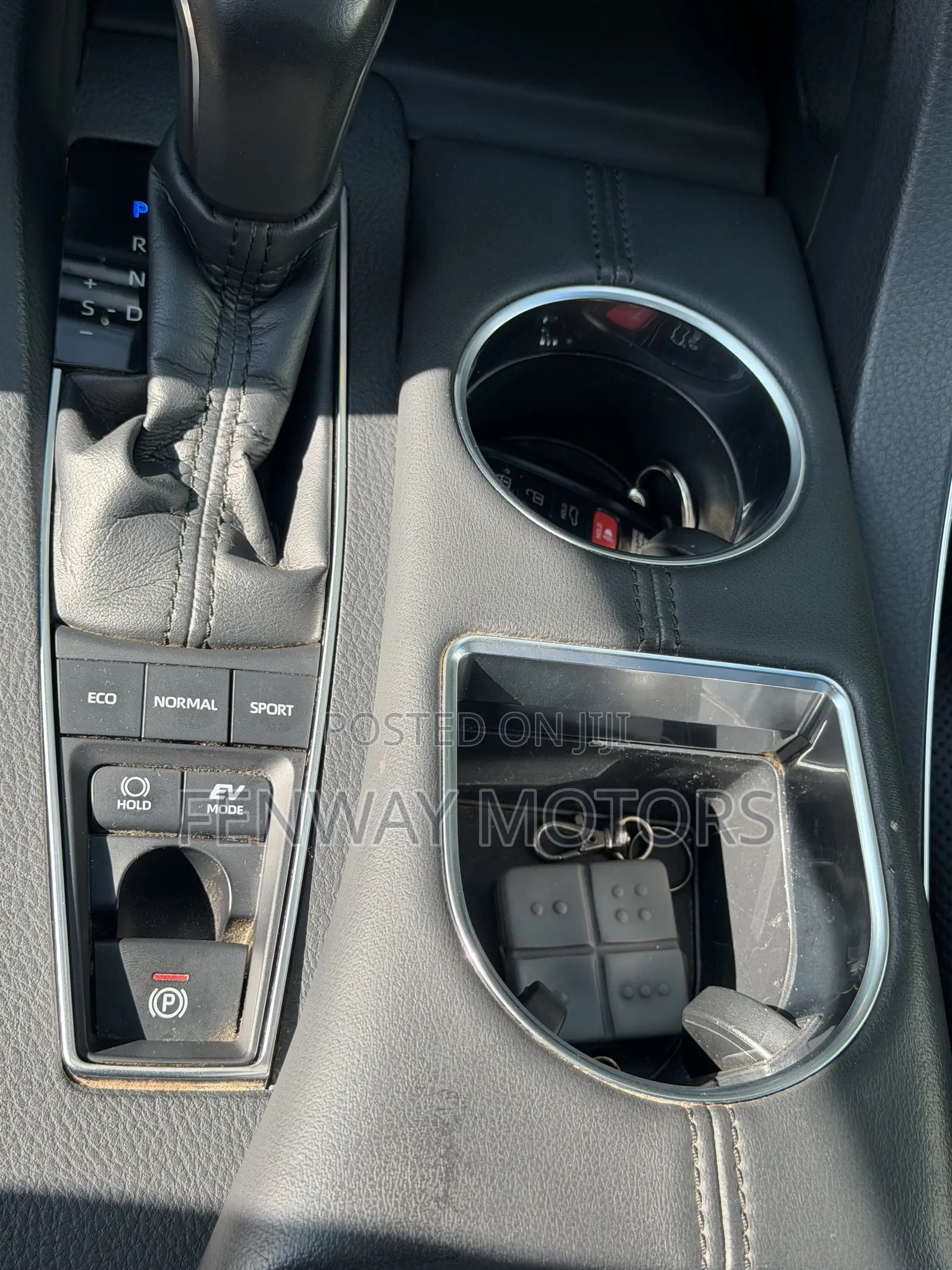 Toyota Avalon XSE FWD Sedan (3.5L V6 8A) 2019 Blue