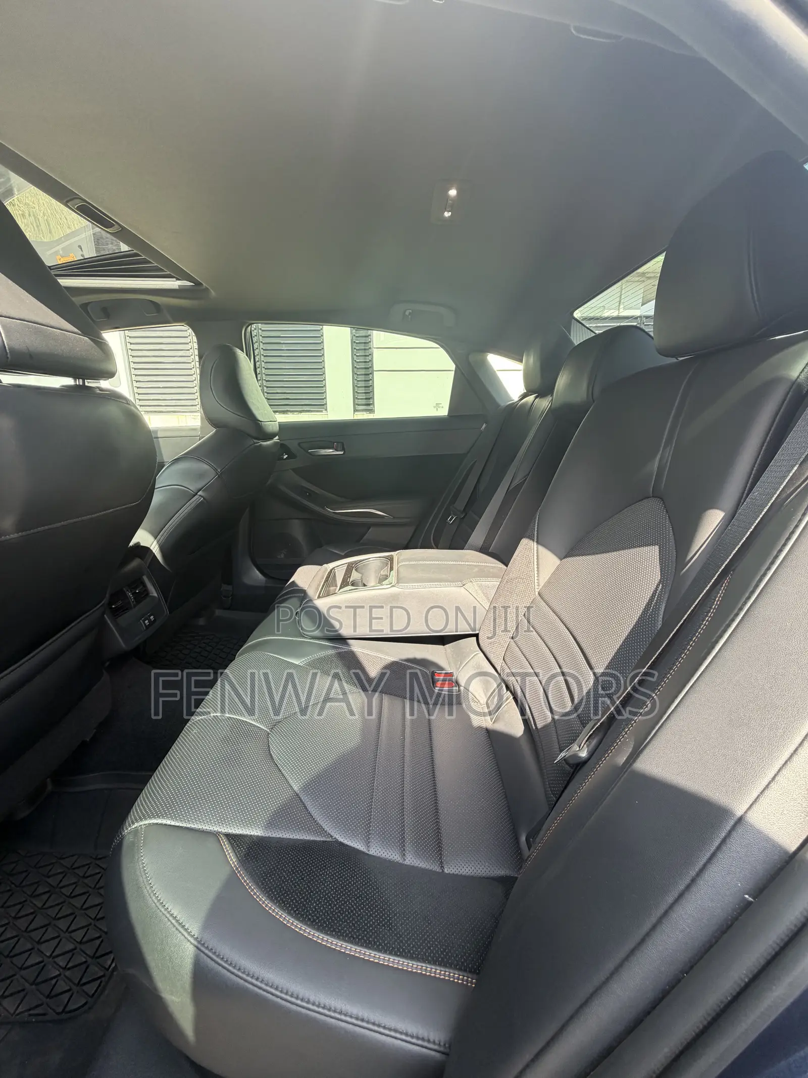 Toyota Avalon XSE FWD Sedan (3.5L V6 8A) 2019 Blue