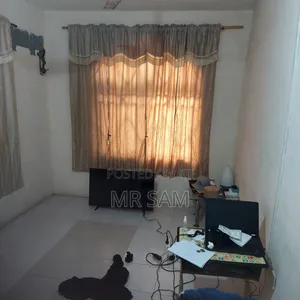 5bdrm House in Sam Properties, West Hills Mall Area for sale