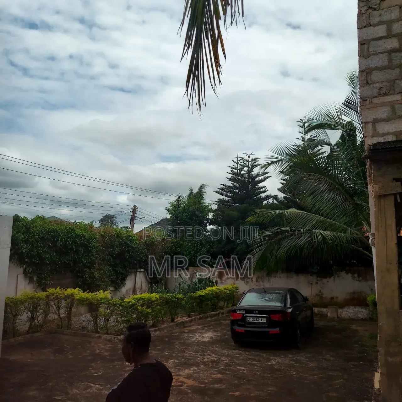 5bdrm House in Sam Properties, West Hills Mall Area for sale
