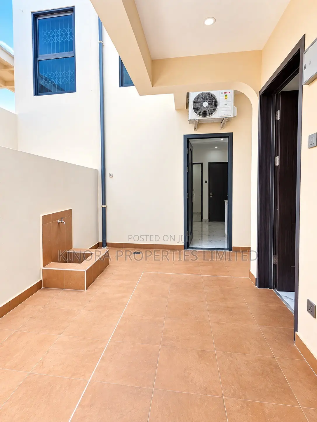 4bdrm Duplex in Abokobi for sale