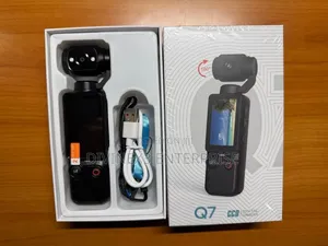 Q7 CCD Digital Camera