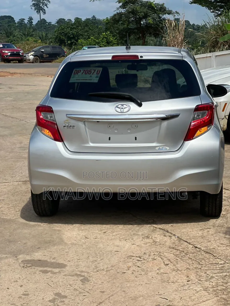 Toyota Vitz 1.3 AWD 3dr 2016 Silver