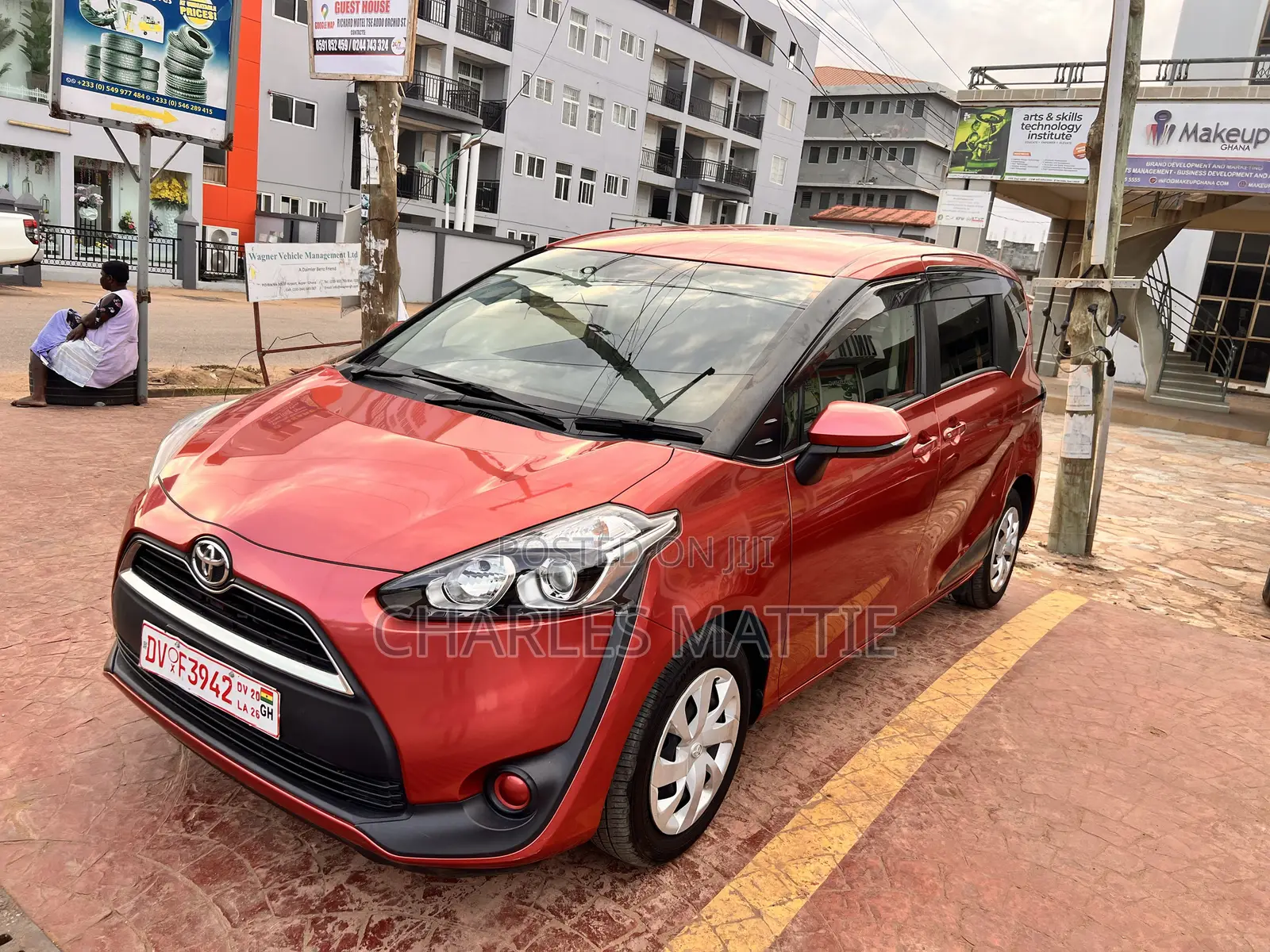 Toyota Sienta 1.5 FWD (6-seater) 2017 Red