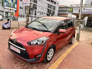 Toyota Sienta 1.5 FWD (6-seater) 2017 Red