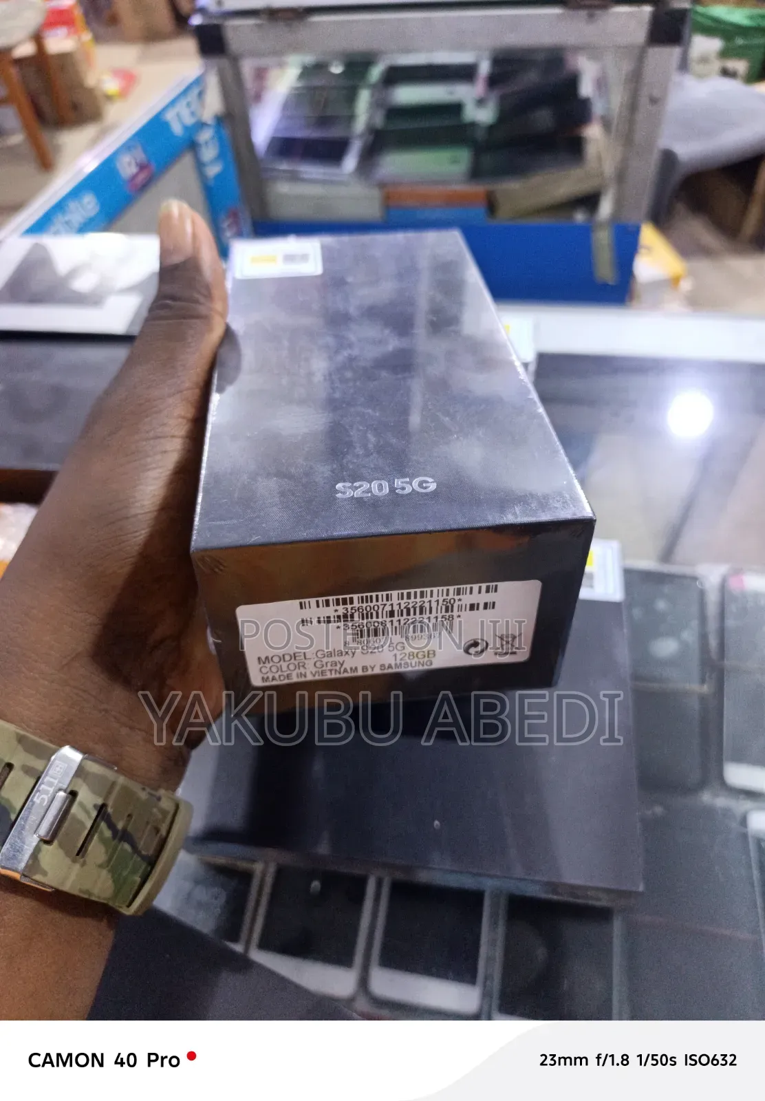 New Samsung Galaxy S20 128 GB Black