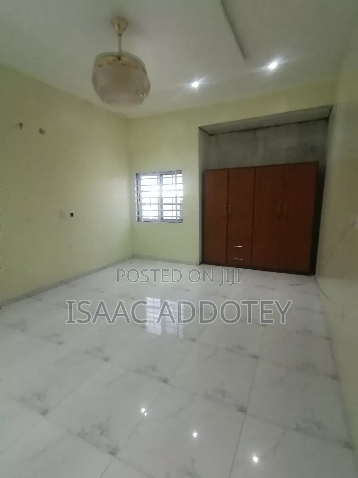 3bdrm House in Three 3 Bedrm Self, Baatsona Total for rent