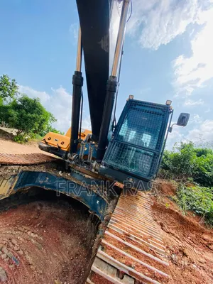 Hyundai 360 Excavator