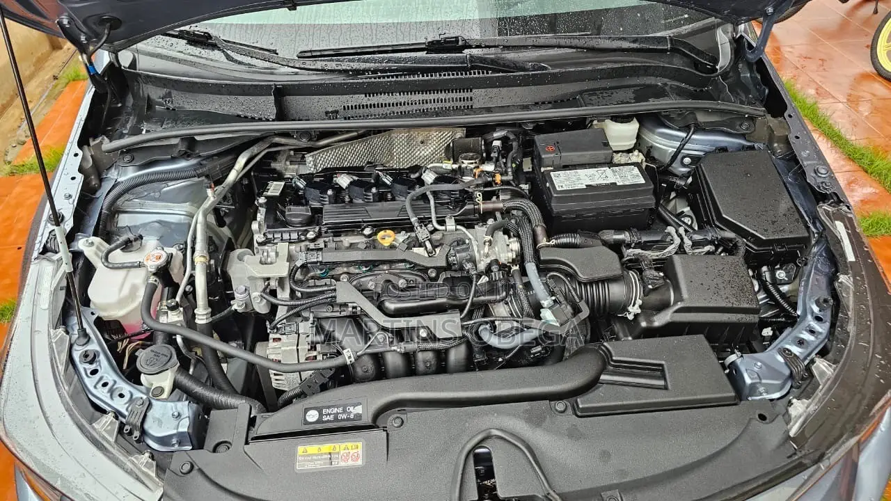 Toyota Corolla Hybrid LE 2025 Blue