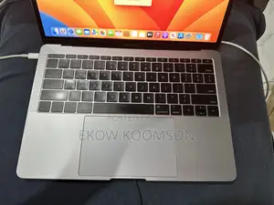 Laptop Apple MacBook Pro 2017 8GB Intel Core i5 SSD 256GB