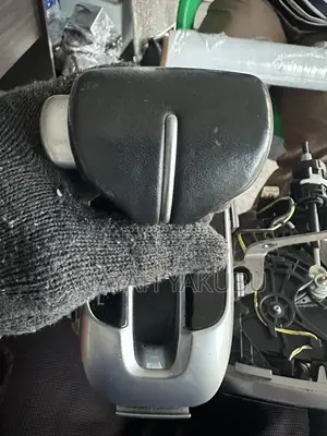 2017-21 CRV Gear Lever Complete
