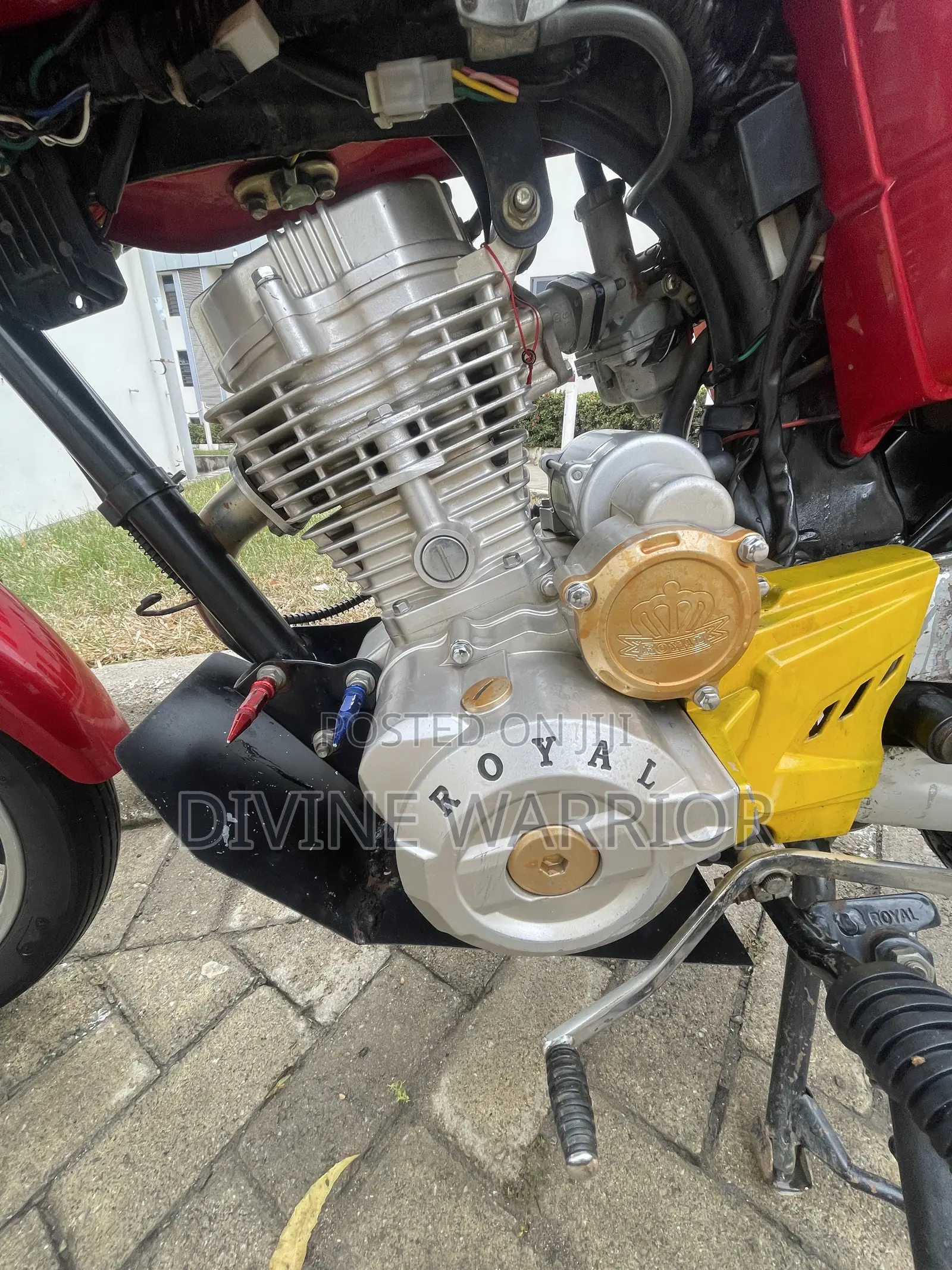 Royal RY125 2026 Red