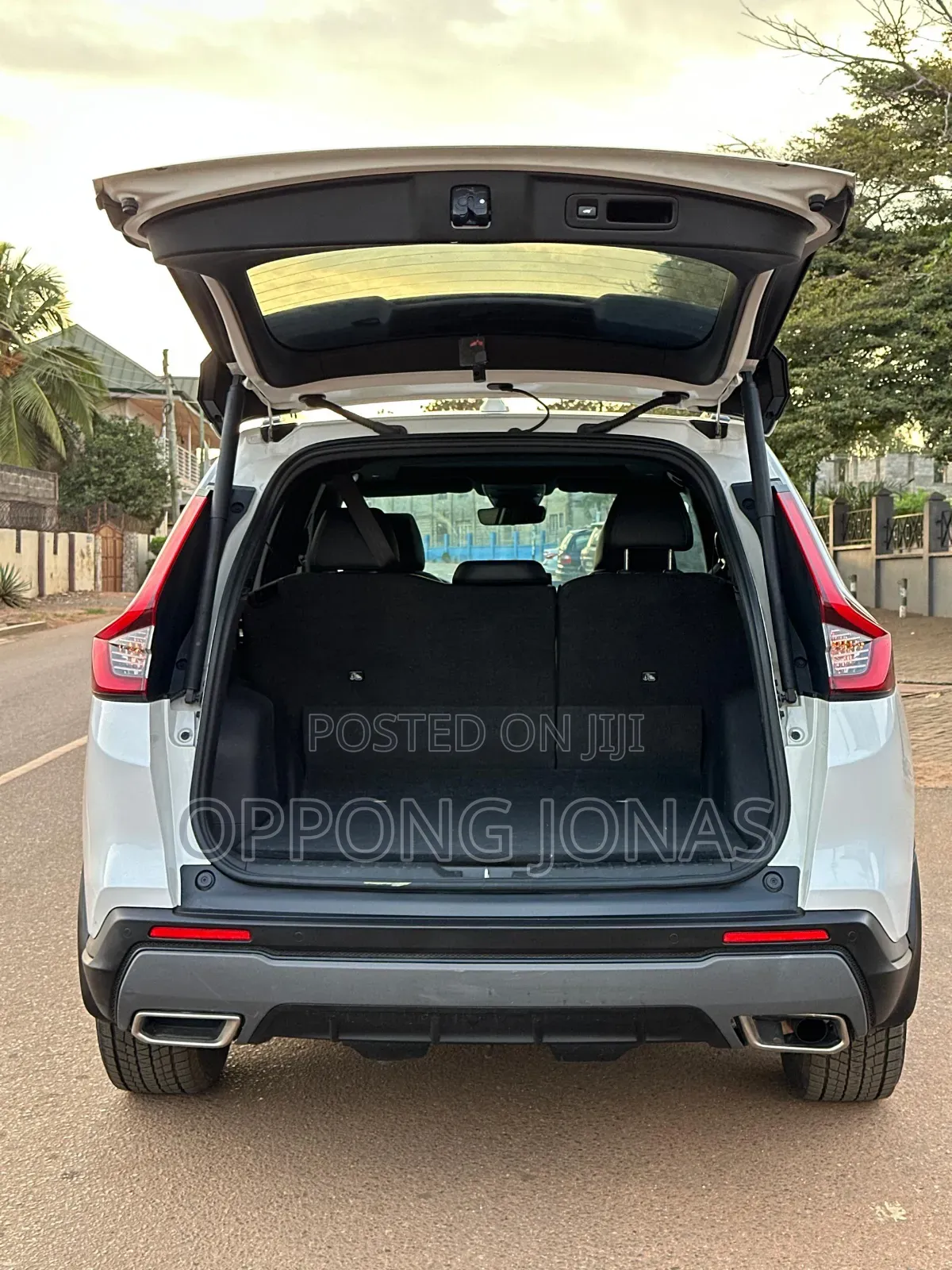 Honda CR-V Hybrid 2024 White
