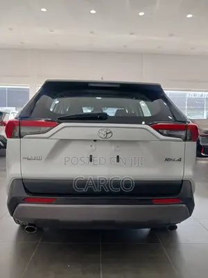 Toyota RAV4 2023 White