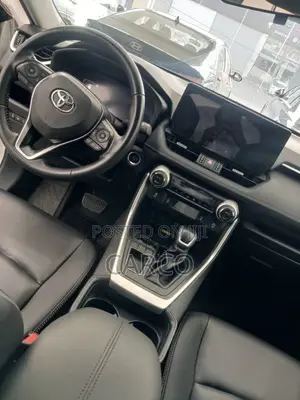 Toyota RAV4 2023 White