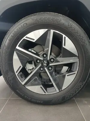 Hyundai Tucson 2024 White