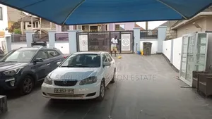11bdrm House in Dansoman for sale