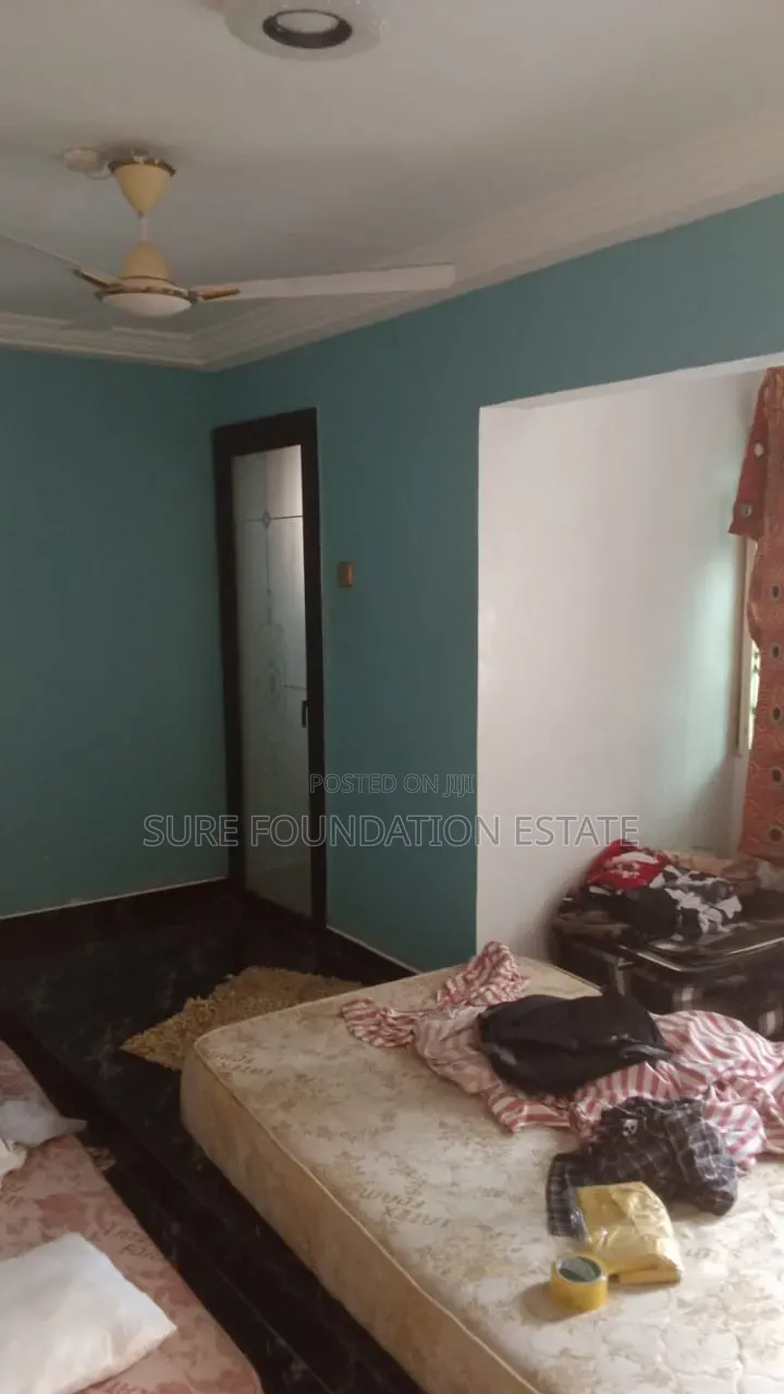 11bdrm House in Dansoman for sale
