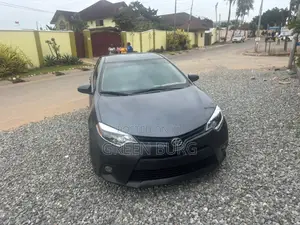 Toyota Corolla L 4dr Sedan (1.8L 4cyl 4A) 2015 Gray