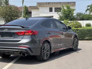 Hyundai Elantra 2018 Gray