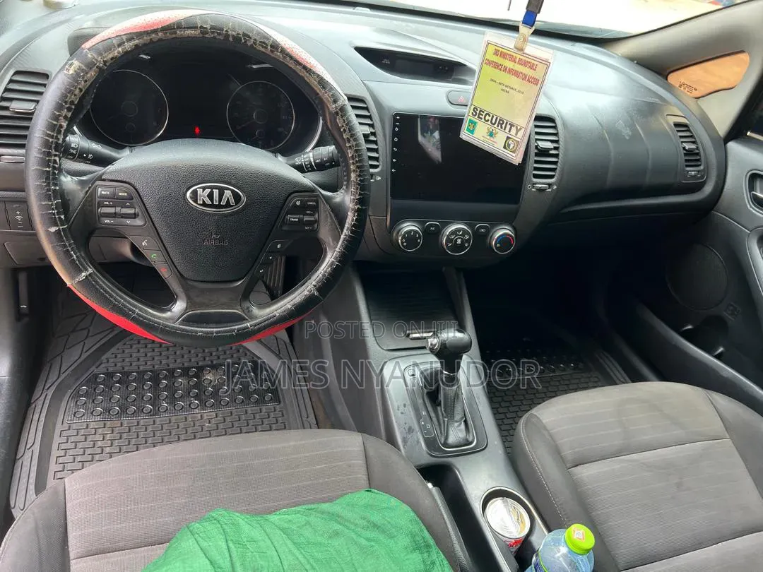 Kia Forte SX Hatchback 2015 Black