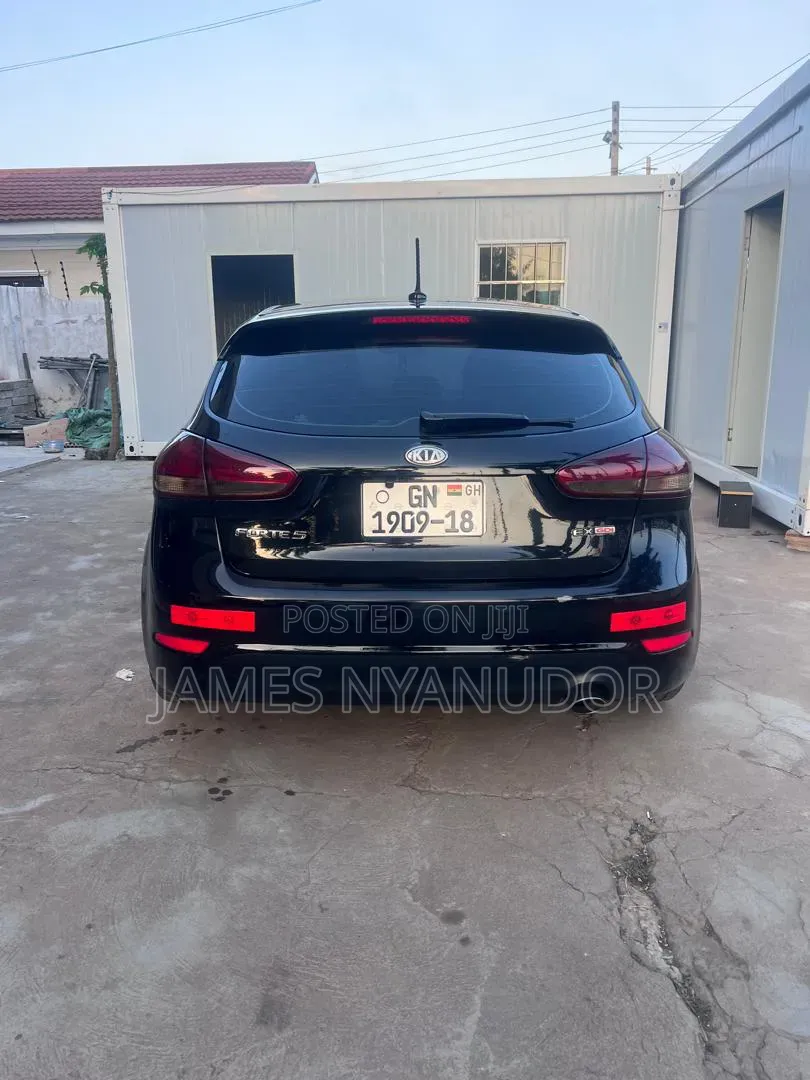 Kia Forte SX Hatchback 2015 Black